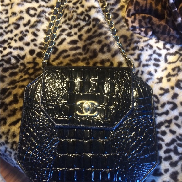 chanel alligator bag